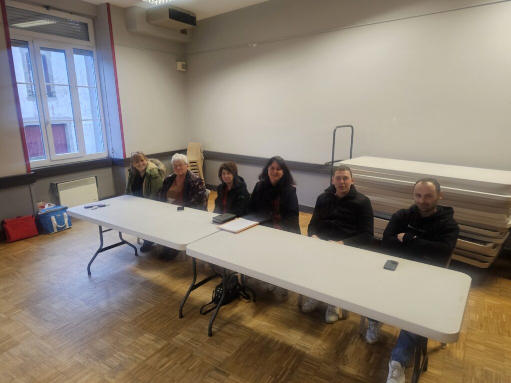 Réunion préparatoire du comité, Les membres du bureau de gauche à droite, Anita Slack, Marie-Jo Pétro, Karine Galliot, Véronique Toscano, Jordan Philippe et Adrien Philippe. 
