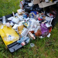 Tentative feu poubelle